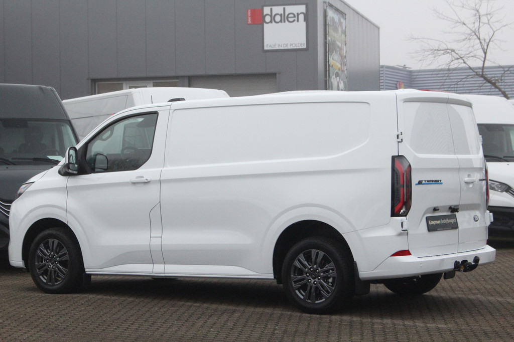 Ford E-Transit Custom 320 L1H1 Limited | 65kWh | 160kW/218pk | Pro Power | Camera | Carplay/Android | Cruise | Lease 681,- p/m 14