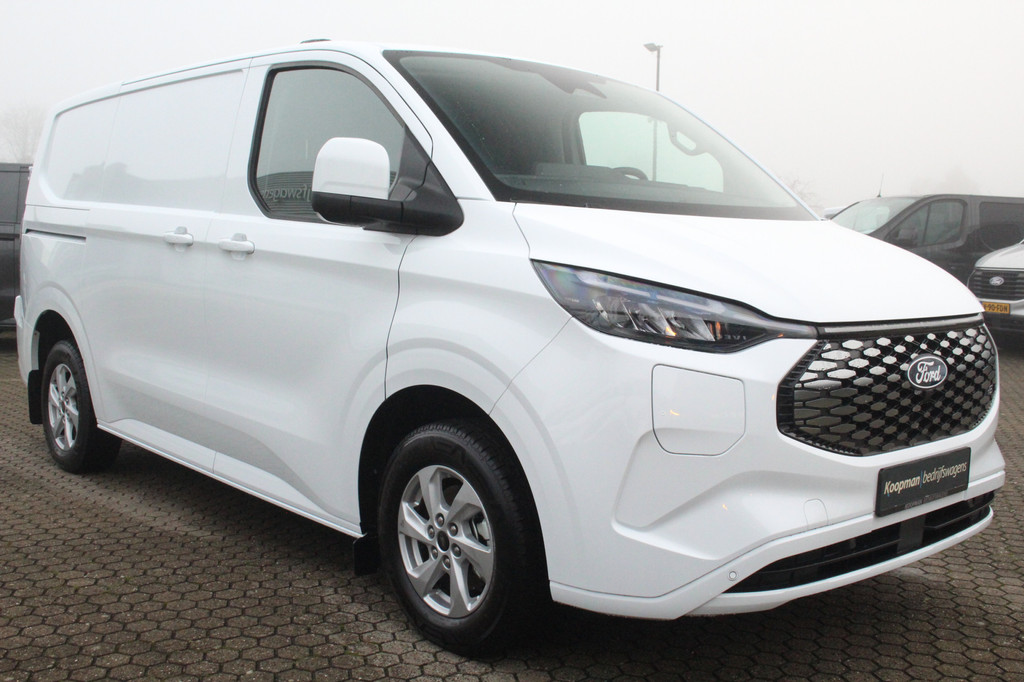 Ford E-Transit Custom 320 L1H1 Limited | 65kWh | 160kW/218pk | Pro Power | Camera | Carplay/Android | Cruise | Lease 681,- p/m 4