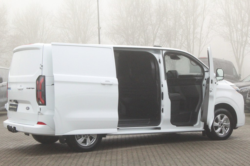 Ford E-Transit Custom 320 L1H1 Limited | 65kWh | 160kW/218pk | Pro Power | Camera | Carplay/Android | Cruise | Lease 681,- p/m 7