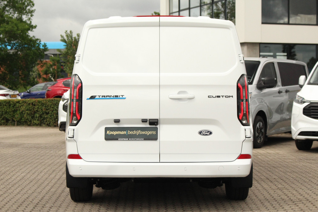 Ford E-Transit Custom 320 L1H1 Limited | 71kWh | 160kW/218pk | Trekgewicht 2300kg | Camera | Carplay/Android | Cruise | Lease 699,- p/m 8