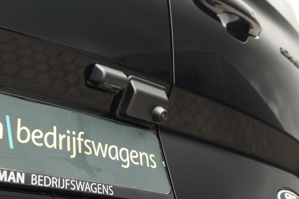 Ford E-Transit Custom 320 L1H1 Limited | 71kWh | 160kW/218pk | Trekgewicht 2300kg | Camera | Carplay/Android | Cruise | Lease 717,- p/m 11