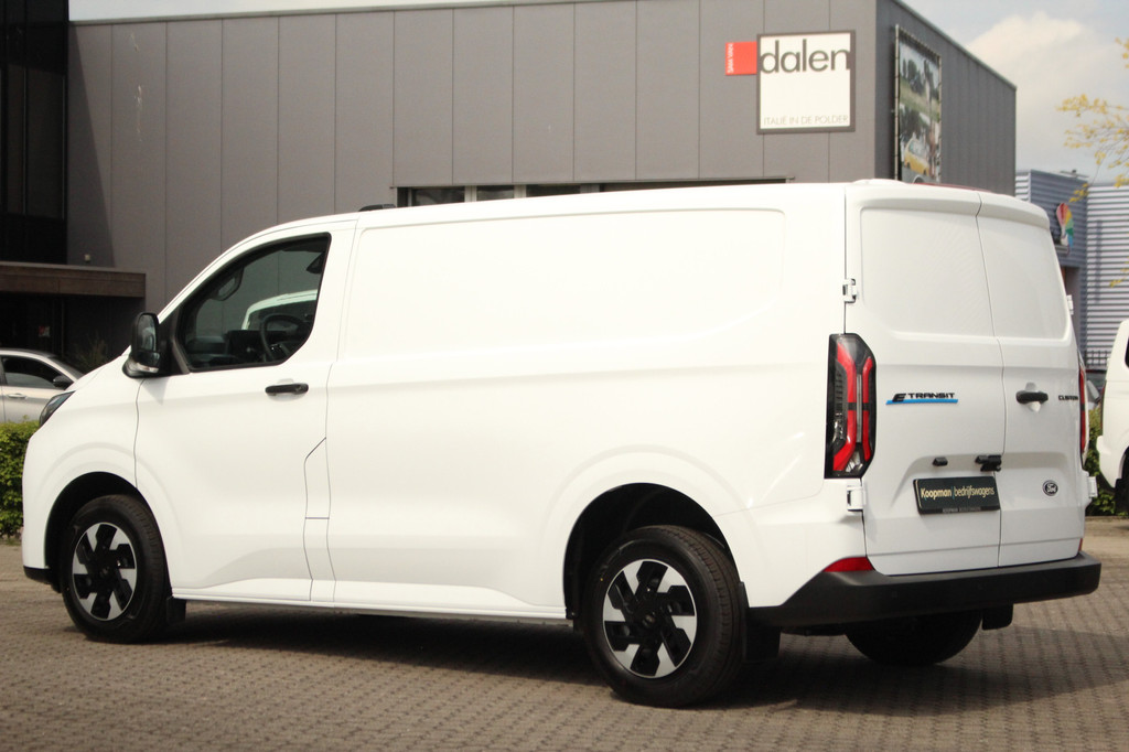 Ford E-Transit Custom 320 L1H1 Trend | 71 kWh | 160kW/218pk | Stoelverwarming | Camera | Carplay/Android | Cruise | Lease 681,- p/m 11
