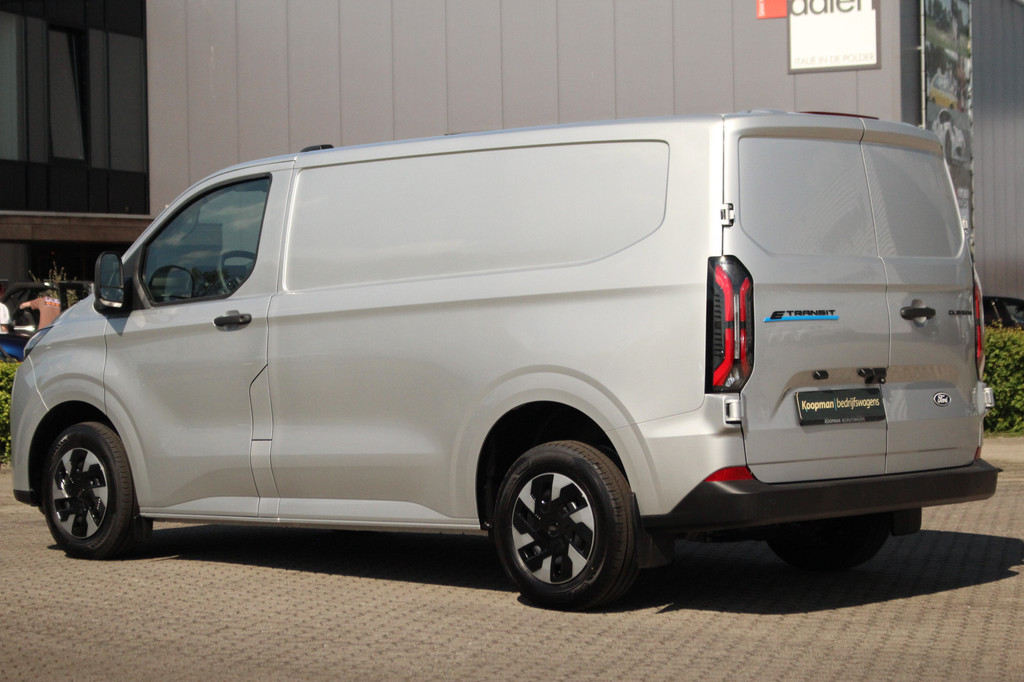 Ford E-Transit Custom 320 L1H1 Trend | 71 kWh | 160kW/218pk | Stoelverwarming | Camera | Carplay/Android | Cruise | Lease 681,- p/m 11