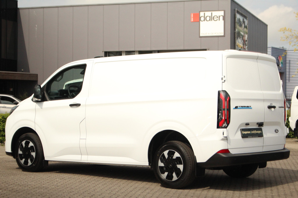 Ford E-Transit Custom 320 L1H1 Trend | 71 kWh | 160kW/218pk | Stoelverwarming | Camera | Carplay/Android | Cruise | Lease 681,- p/m 12