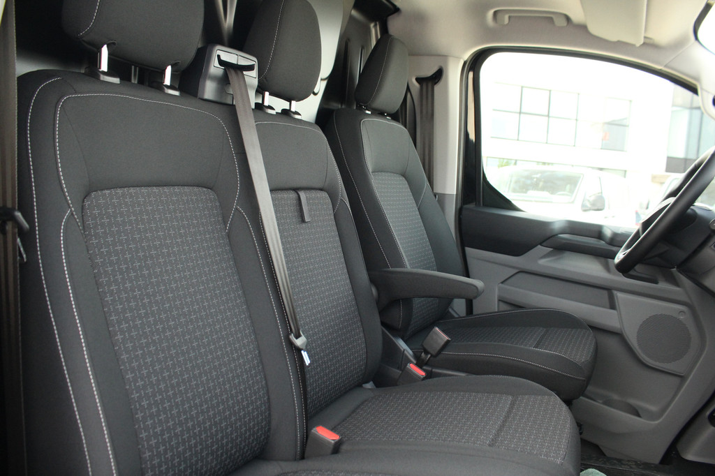 Ford E-Transit Custom 320 L1H1 Trend | 71 kWh | 160kW/218pk | Stoelverwarming | Camera | Carplay/Android | Cruise | Lease 681,- p/m 18