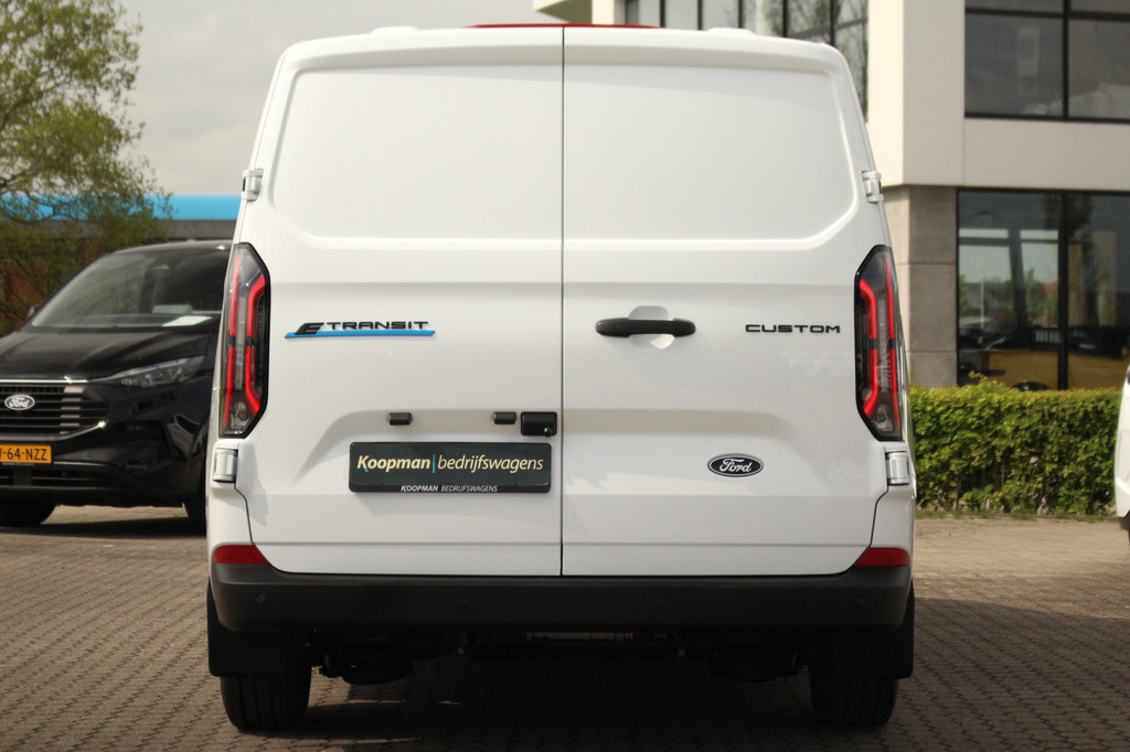 Ford E-Transit Custom 320 L1H1 Trend | 71 kWh | 160kW/218pk | Stoelverwarming | Camera | Carplay/Android | Cruise | Lease 681,- p/m 7