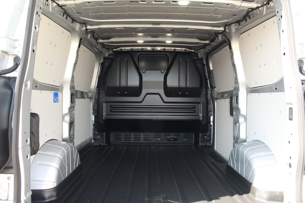 Ford E-Transit Custom 320 L1H1 Trend | 71 kWh | 160kW/218pk | Stoelverwarming | Camera | Carplay/Android | Cruise | Lease 681,- p/m 9