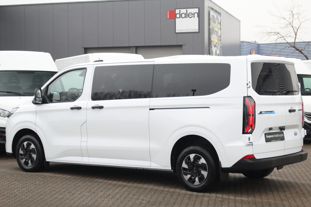 Ford E-Transit Custom 320 L2H1 Kombi | 9 persoons | Trend | 65kWh | 160kW/218pk | Trekgewicht 2300kg | Camera | Carplay/Android | Cruise | Lease 824,- p/m 15