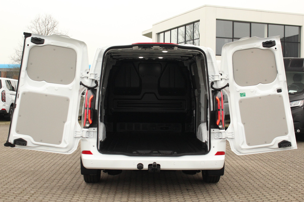Ford E-Transit Custom 320 L2H1 Limited | 65kWh | 160kW/218pk | Trekhaak 2300kg | Pro-Power | Camera | Carplay/Android | Cruise | Lease 717,- p/m 9
