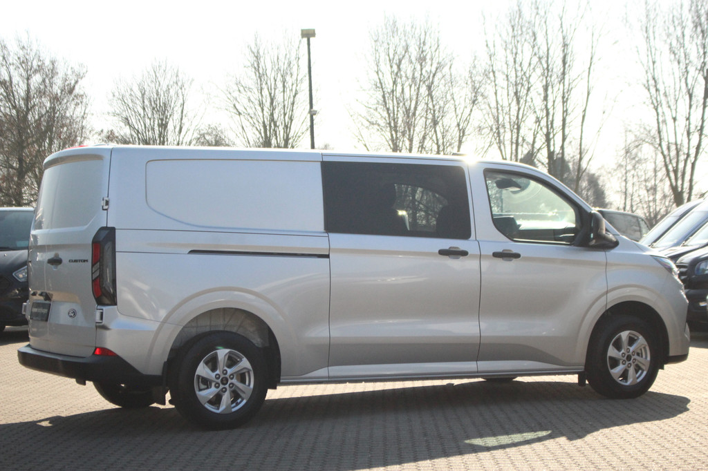 Ford E-Transit Custom 320 L2H1 Limited 71 kWh 218pk DC Automaat | L+R Zijdeur | Keyless | Carplay/Android | Stoel + stuurverw | Lease 717,- p/m 5