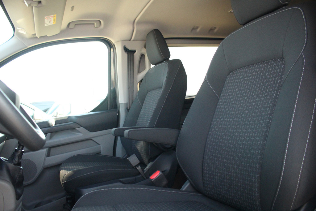 Ford E-Transit Custom 320 L2H1 Trend 64 kWh 218pk DC Automaat | Trekgewicht 2300kg | L+R Zijdeur | Keyless | Carplay/Android | Stoel+Stuurverw | Lease 717,- p/m 15