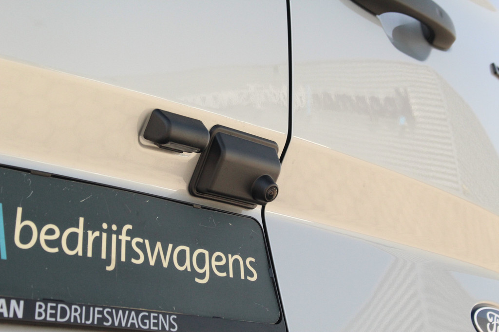 Ford E-Transit Custom 320 L2H1 Trend | 71 kWh | 160kW/218pk | Stoelverwarming | Camera | Carplay/Android | Cruise | Lease 681,- p/m 10