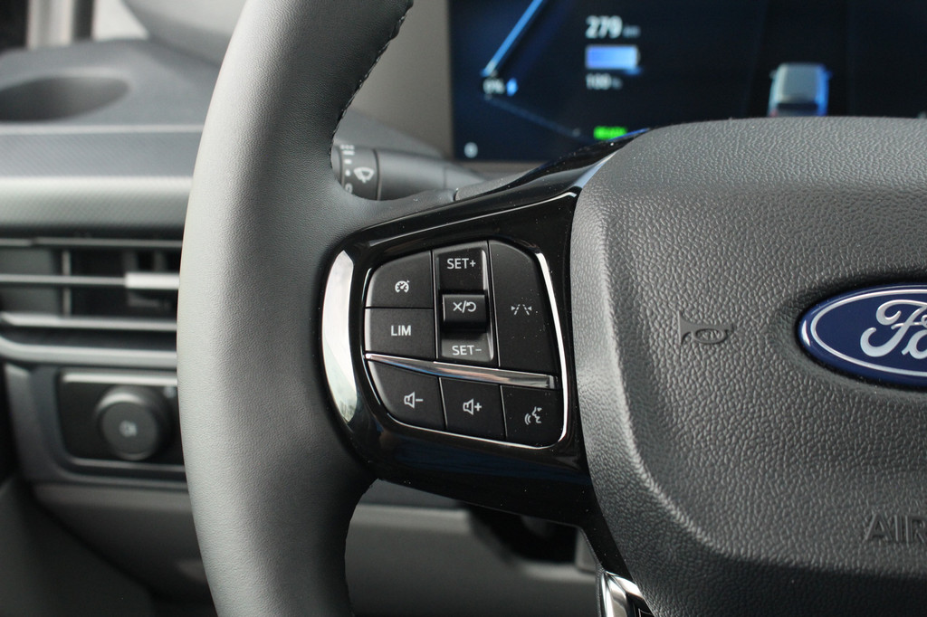 Ford E-Transit Custom 320 L2H1 Trend | 71 kWh | 160kW/218pk | Stoelverwarming | Camera | Carplay/Android | Cruise | Lease 681,- p/m 20
