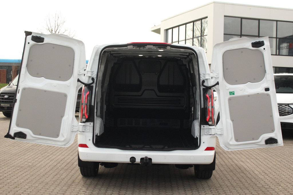 Ford E-Transit Custom 340 L2H1 Limited | 65kWh | 160kW/218pk | Trekhaak 2300kg | Pro-Power | Camera | Carplay/Android | Cruise | Lease 717,- p/m 10