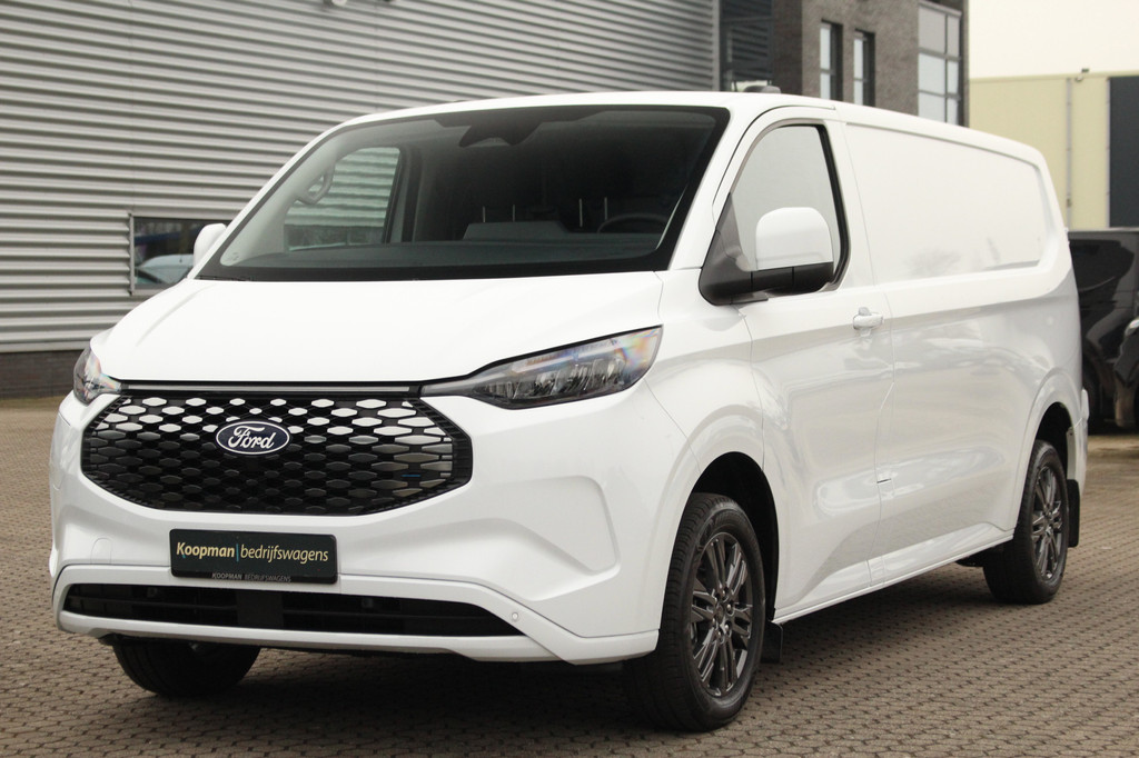 Ford E-Transit Custom 340 L2H1 Limited | 65kWh | 160kW/218pk | Trekhaak 2300kg | Pro-Power | Camera | Carplay/Android | Cruise | Lease 717,- p/m 2
