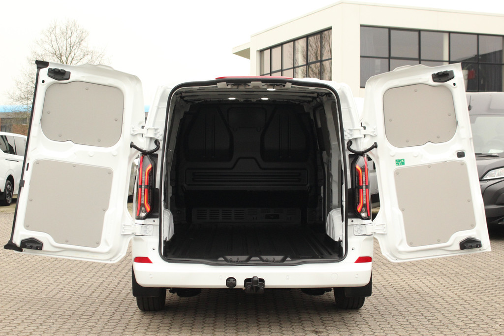 Ford E-Transit Custom 340 L2H1 Limited | 65kWh | 160kW/218pk | Trekhaak 2300kg | Pro-Power | Camera | Carplay/Android | Cruise | Lease 717,- p/m 9