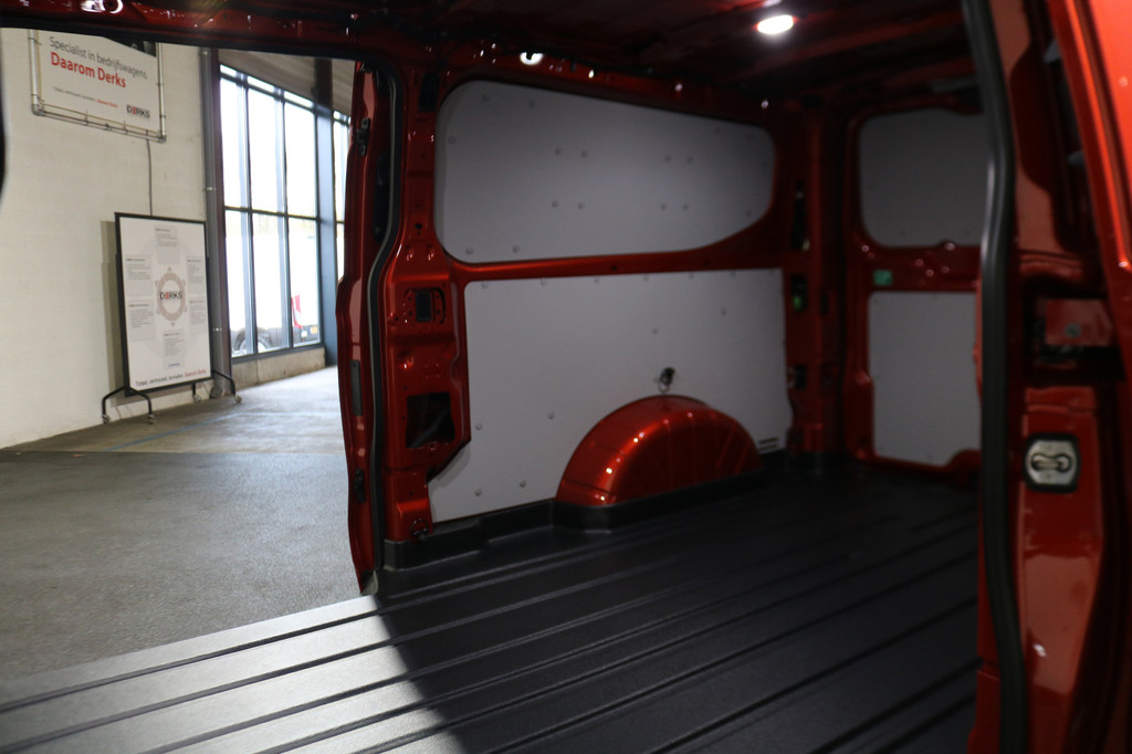 Ford E-Transit Custom 340 L2 H1 Limited 65 kWh 218pk 2x schuifdeur Led 360 Camera B&O 17