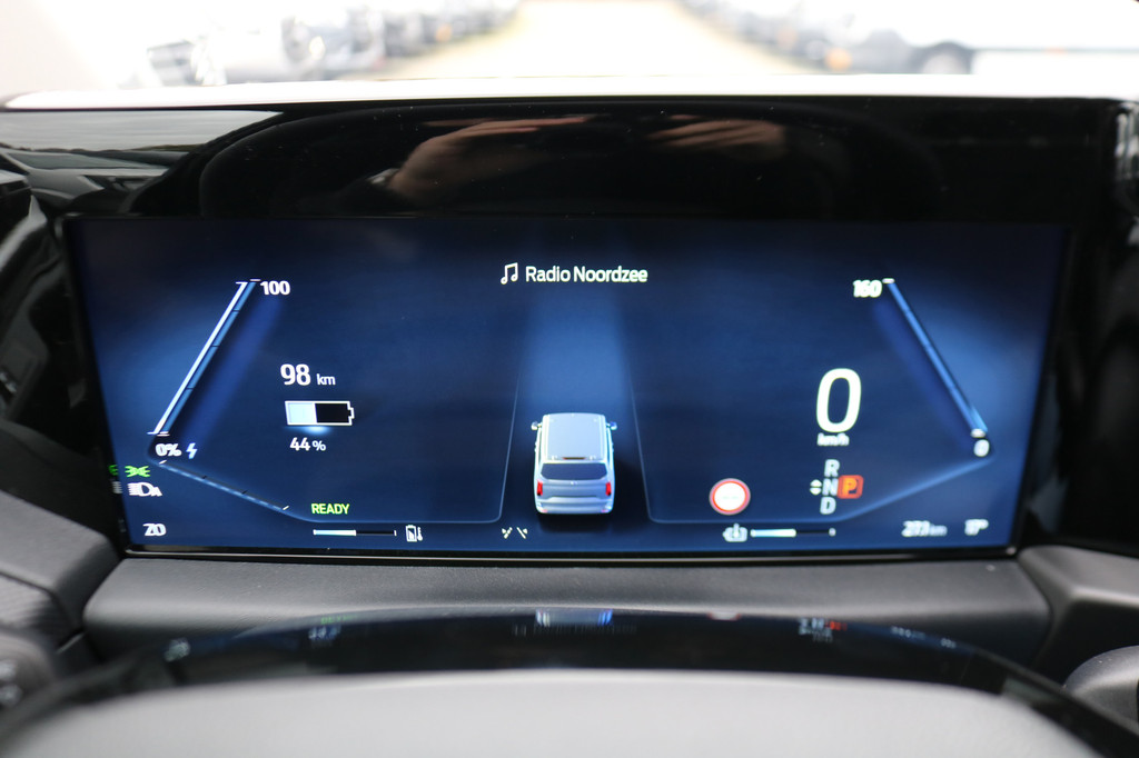 Ford E-Transit Custom 340 L2 H1 Limited 65 kWh 218pk 2x schuifdeur Led 360 Camera B&O 19