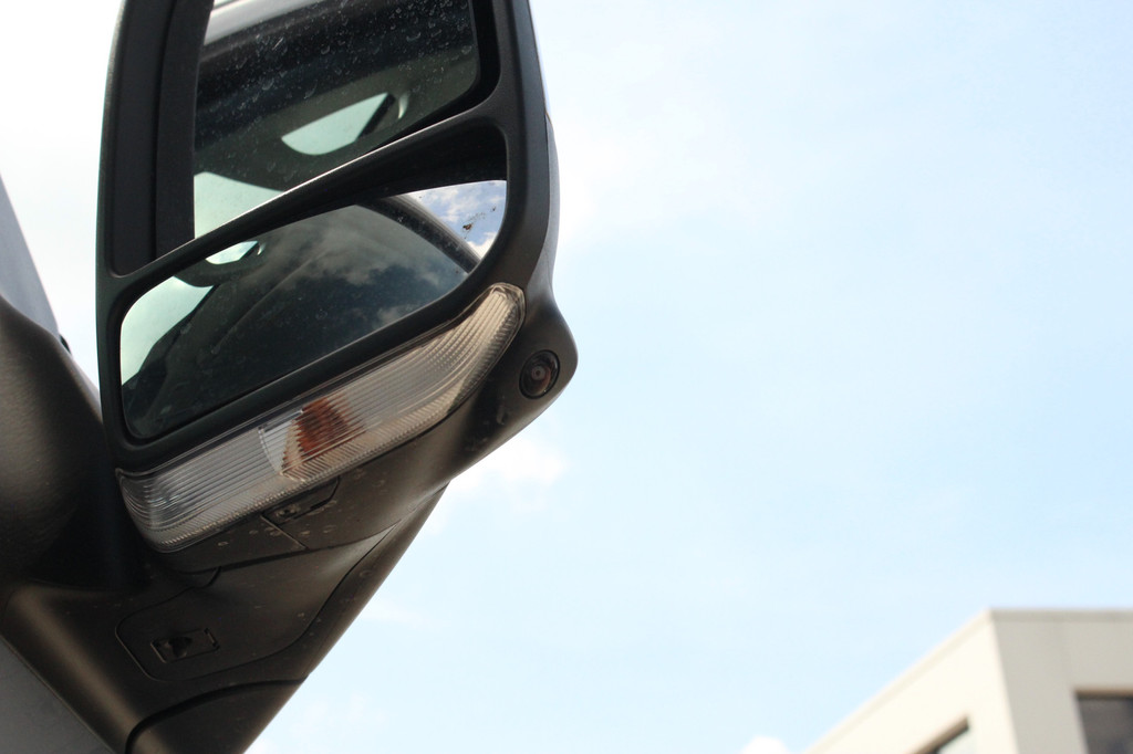 Ford E-Transit Custom 340 L2H1 Limited | 71 kWh | 160kW/218pk | Driver Assist | Adap. Cruise | Camera | Carplay/Android | Lease 771,- p/m 8