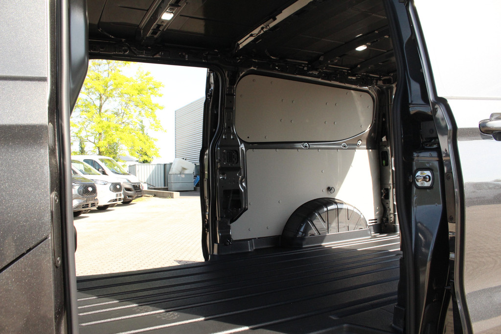 Ford E-Transit Custom 340 L2H1 Limited | 71 kWh | 160kW/218pk | L+R Schuifdeur | Stoel + Stuurverwarming | Camera | Carplay/Android | Cruise | Lease 753,- p/m 15