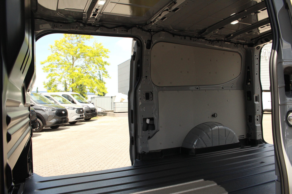 Ford E-Transit Custom 340 L2H1 Limited | 71 kWh | 160kW/218pk | L+R Schuifdeur | Stoel + Stuurverwarming | Camera | Carplay/Android | Cruise | Lease 753,- p/m 15