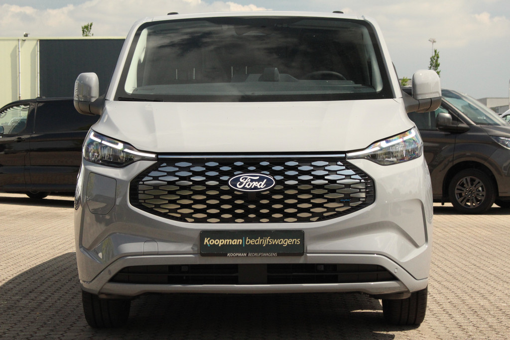 Ford E-Transit Custom 340 L2H1 Limited | 71 kWh | 160kW/218pk | L+R Schuifdeur | Stoel + Stuurverwarming | Camera | Carplay/Android | Cruise | Lease 753,- p/m 3