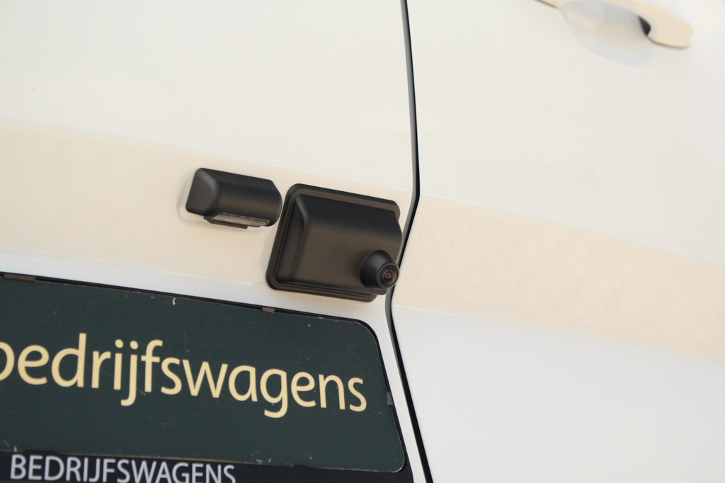 Ford E-Transit Custom 340 L2H1 Limited | 71 kWh | 160kW/218pk | Stoel + Stuurverwarming | Camera | Carplay/Android | Cruise | Lease 735,- p/m 11
