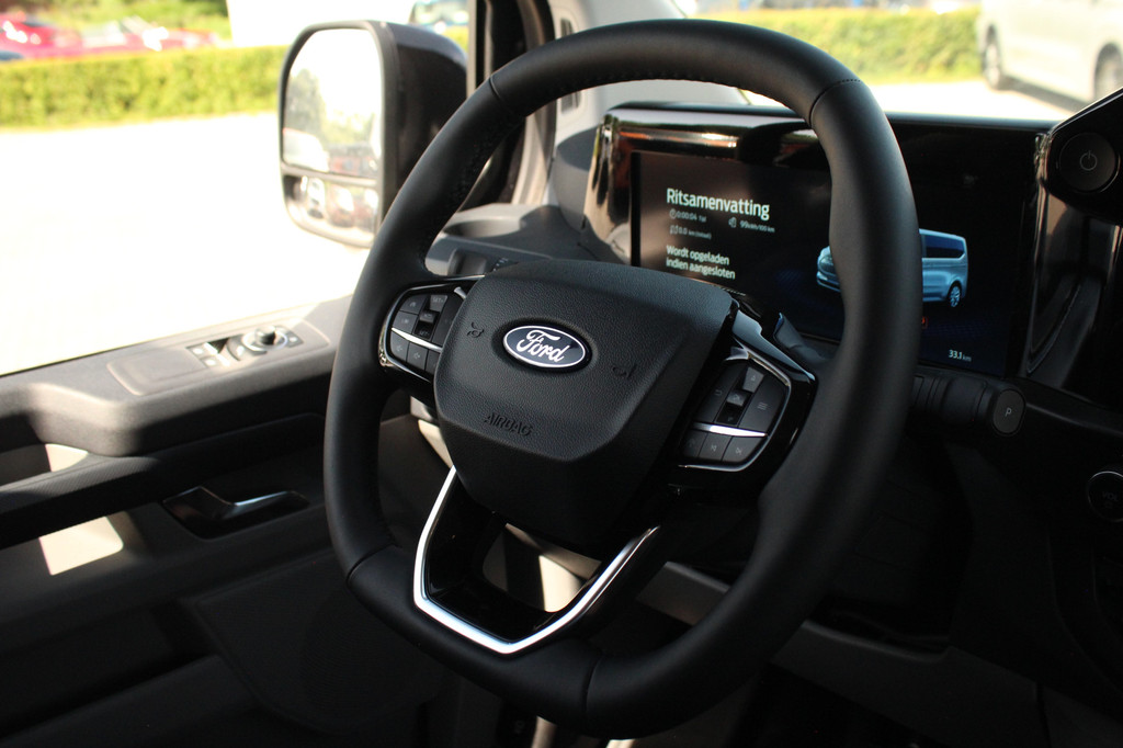 Ford E-Transit Custom 340 L2H1 Limited | 71 kWh | 160kW/218pk | Stoel + Stuurverwarming | Camera | Carplay/Android | Cruise | Lease 735,- p/m 20