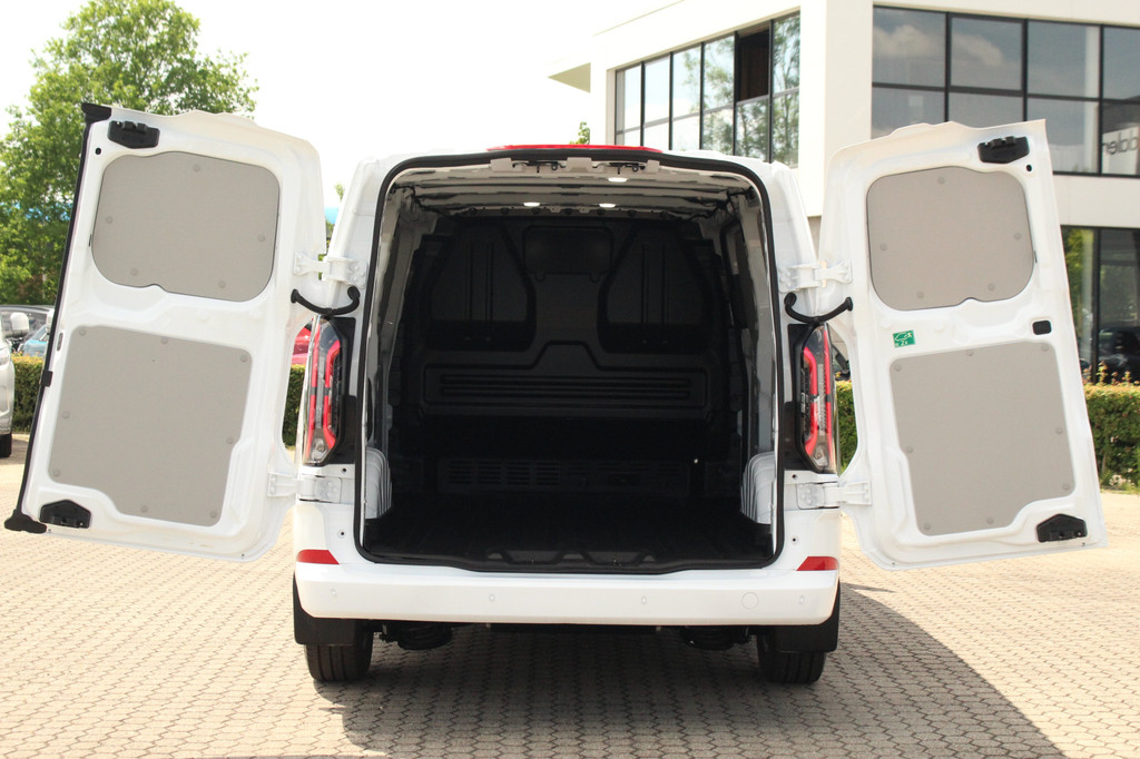 Ford E-Transit Custom 340 L2H1 Limited | 71 kWh | 160kW/218pk | Stoel + Stuurverwarming | Camera | Carplay/Android | Cruise | Lease 735,- p/m 7