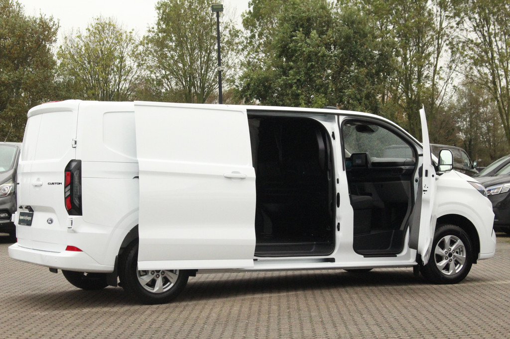 Ford E-Transit Custom 340 L2H1 Limited 71 kWh Automaat | Trekgewicht 2300kg | LED | Carplay | Keyless | Camera | Cruise | Stoel+Stuurvwer. | Lease 717,- p/m 6