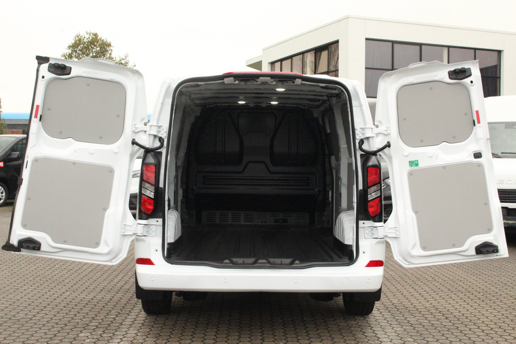 Ford E-Transit Custom 340 L2H1 Limited 71 kWh Automaat | Trekgewicht 2300kg | LED | Carplay | Keyless | Camera | Cruise | Stoel+Stuurvwer. | Lease 717,- p/m 8
