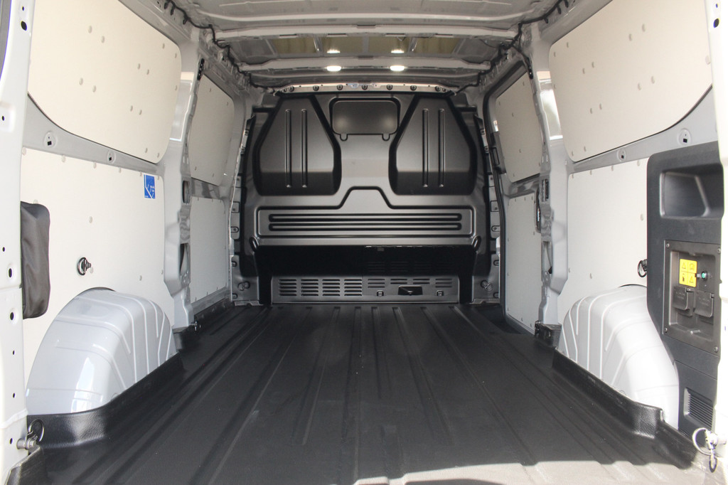Ford E-Transit Custom 340 L2H1 Sport | 71kWh | 160kW/218pk | Trekgewicht 2300kg | ProPower | Camera | Carplay/Android | Cruise | Lease 771,- p/m 11