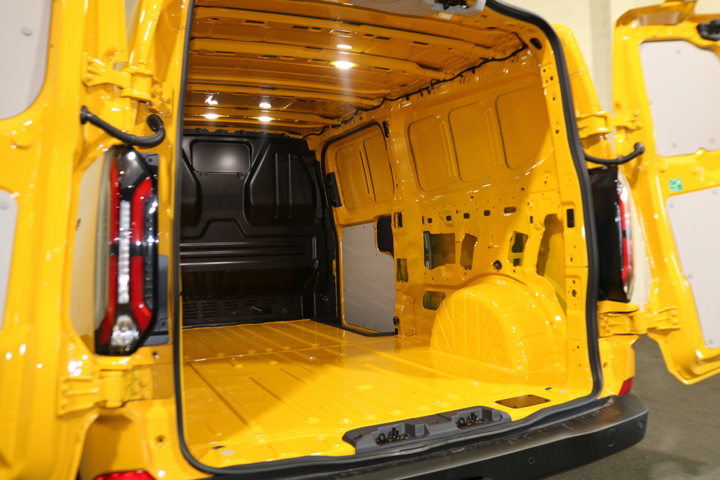 Ford E-Transit Custom 340 L2 H1 Trend 65 kWh (direct leverbaar) 13