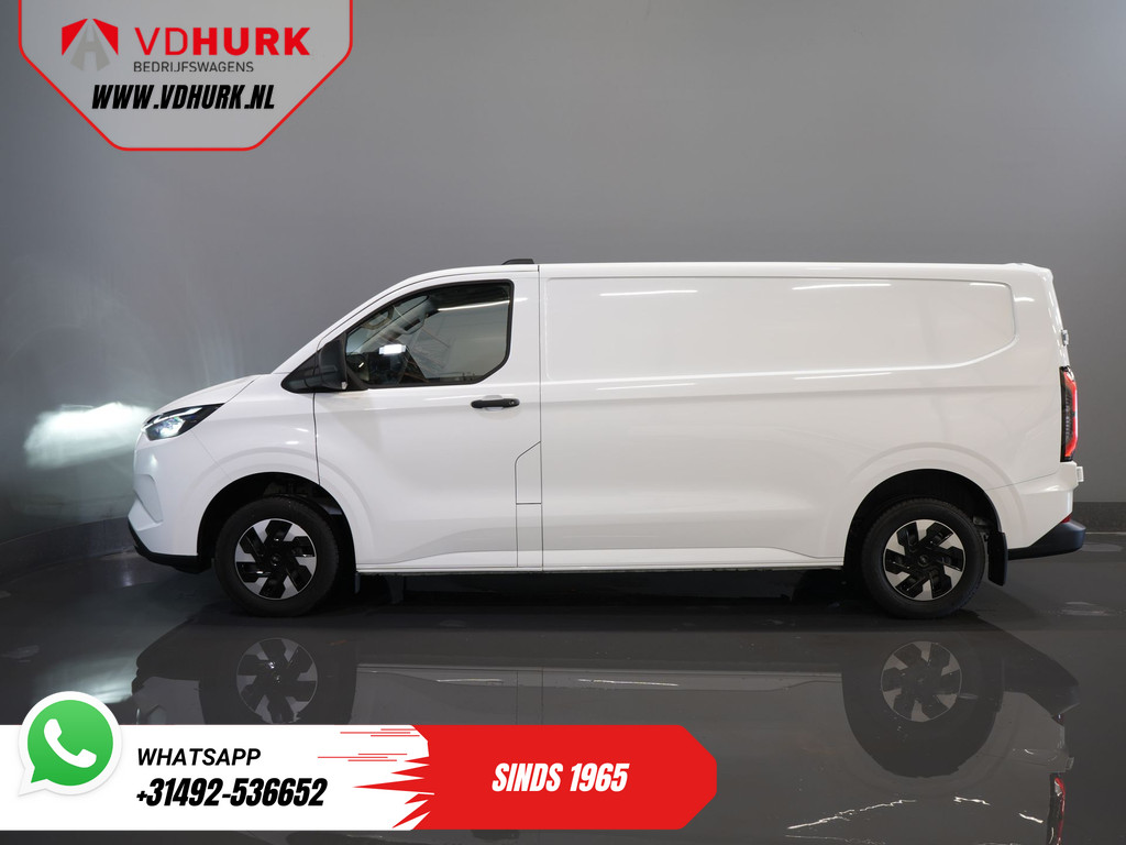 Ford E-Transit Custom L2 330 km WLTP LED/ Standkachel/ Stoelverw./ Snellader/ 2.3t Trekverm./ Carplay/ Climate/ Camera/ PDC/ Cruise 10