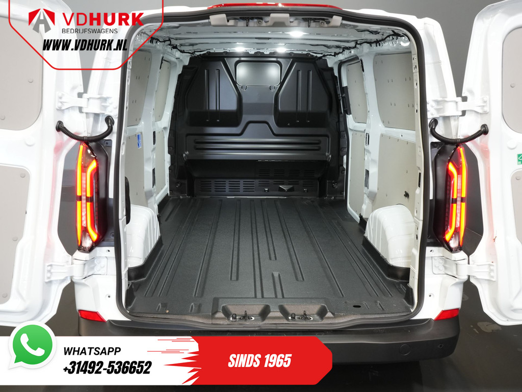 Ford E-Transit Custom L2 330 km WLTP LED/ Standkachel/ Stoelverw./ Snellader/ 2.3t Trekverm./ Carplay/ Climate/ Camera/ PDC/ Cruise 15