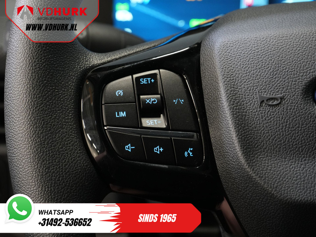 Ford E-Transit Custom L2 330 km WLTP LED/ Standkachel/ Stoelverw./ Snellader/ 2.3t Trekverm./ Carplay/ Climate/ Camera/ PDC/ Cruise 18