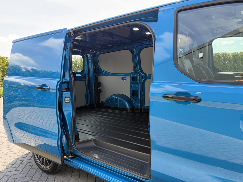 Ford E-Transit Custom MS-RT 285 PK FULL ELECTRIC SPORT / L1H1 / DIGITAL AQUA BLUE METALLIC / REAR VIEUW / B&O SOUND SYSTEM / 19 INCH / LED / CAMERA 9