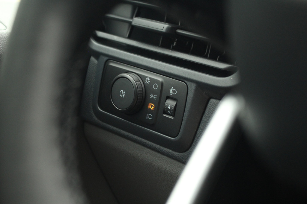 Ford E-Transit Custom 320 L1H1 Trend 65kWh 100kW | Camera | Carplay/Android | Cruise | Lease 735,- p/m 21