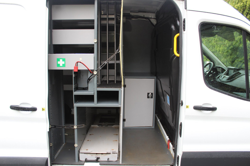 Ford TRANSIT 350 2.0 TDCI L2H2 Trend 131PK | Airco | Cruise Control | Navigatie | Camera | Inbouw 13