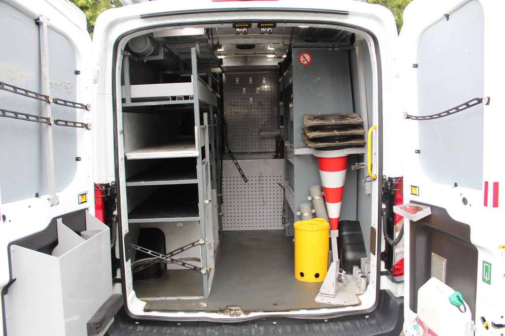 Ford TRANSIT 350 2.0 TDCI L2H2 Trend 131PK | Airco | Cruise Control | Navigatie | Camera | Inbouw 3