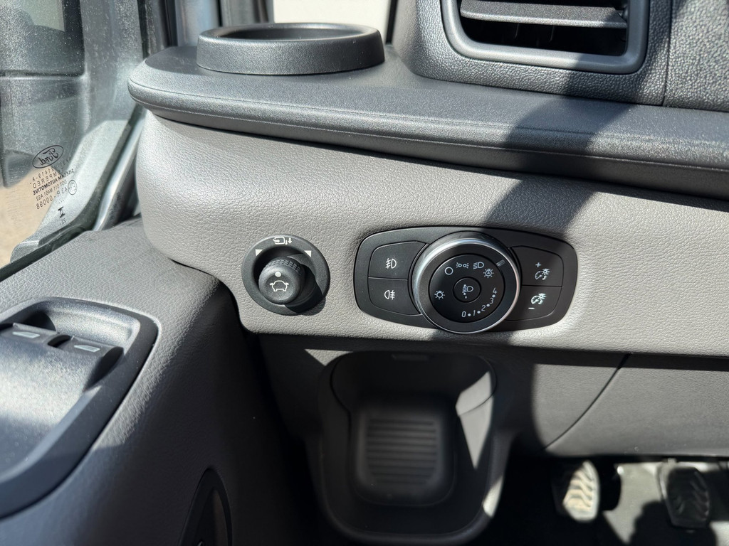 Ford TRANSIT 350 2.0 TDCI L3H2 Trend / Camera / Cruise / 3 zits / Multi stuur 17
