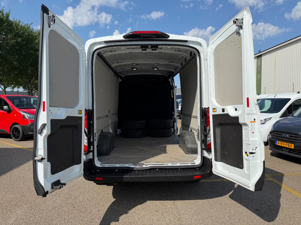Ford TRANSIT 350 2.0 TDCI L3H2 Trend / Camera / Cruise / 3 zits / Multi stuur 9