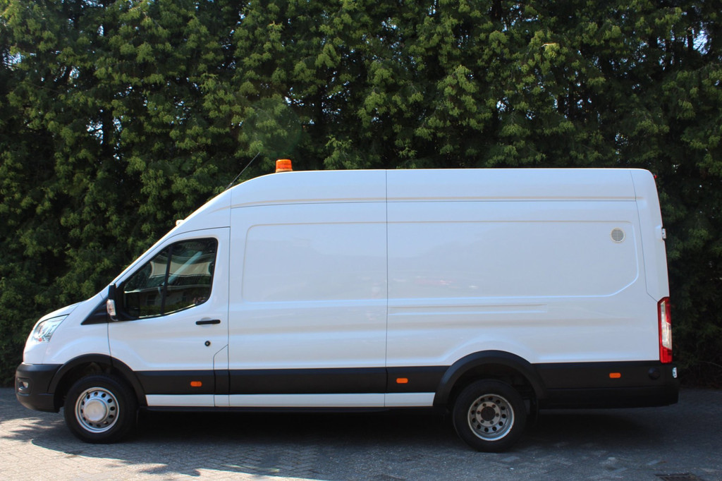 Ford TRANSIT 350 2.0 TDCI L3H2 Trend EUVI 170PK Dubbellucht | Parkeercamera | Navigatie | Trekhaak 6