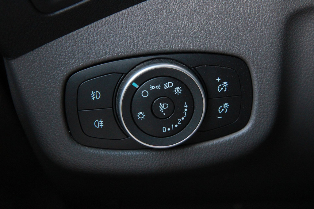 Ford TRANSIT CONNECT 1.5 EcoBlue 120PK L2 Limited / Camera / Stoel verw / Adaptief cruis 15