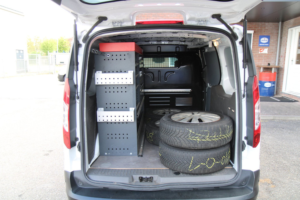 Ford TRANSIT CONNECT 1.5 EcoBlue 120PK L2 Limited / Camera / Stoel verw / Adaptief cruis 7