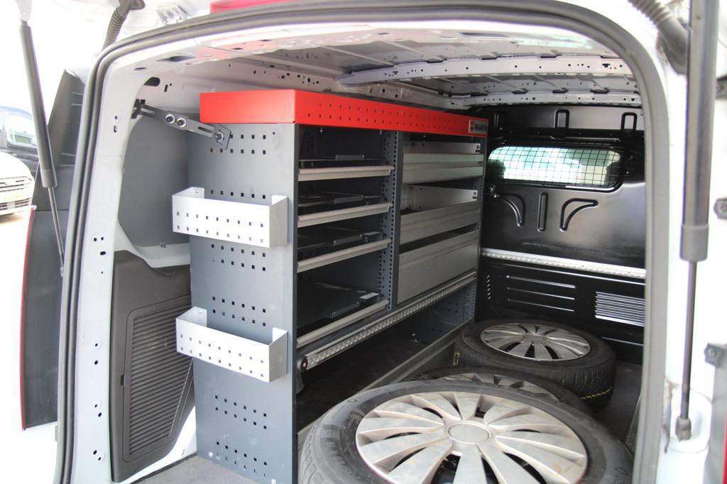 Ford TRANSIT CONNECT 1.5 EcoBlue 120PK L2 Limited / Camera / Stoel verw / Adaptief cruis 8