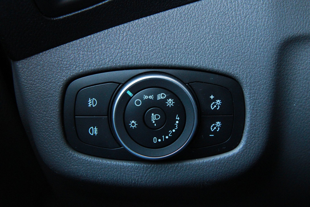 Ford TRANSIT CONNECT 1.5 EcoBlue 120PK L2 Trend / Camera / Sync 3 / Stoel verwarming 17
