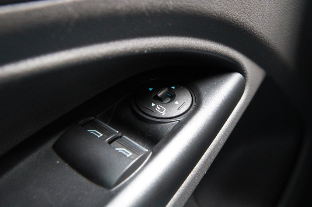 Ford TRANSIT CONNECT 1.5 EcoBlue L2 Trend 120PK Automaat / Camera / Trekhaak / 3 zits 16