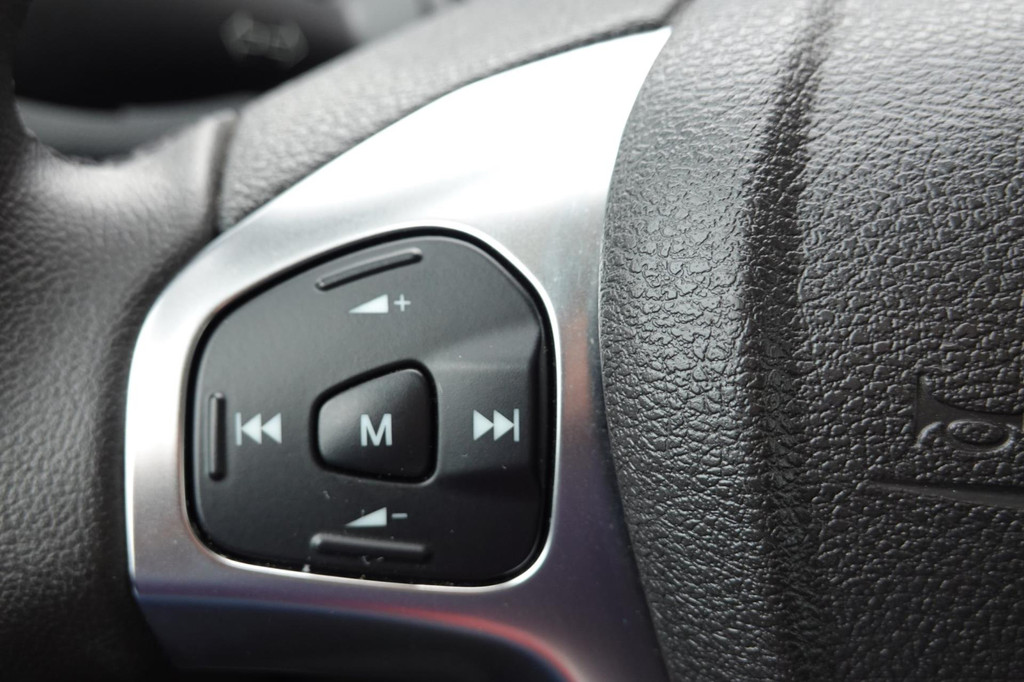 Ford TRANSIT COURIER 2022 Ford Transit Courier Gesloten bestelwagen Trend, 1.5 TDCi Diesel 75 PK, 13