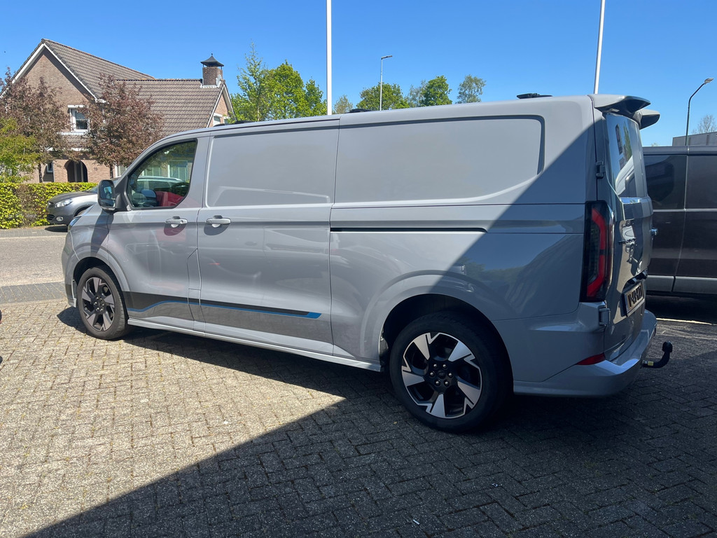 Ford TRANSIT CUSTOM 170 PK AUT L2H1 Sport BJ 12-2024 ALLE OPTIES 3